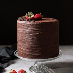 Chocolate Strawberry Cake in Dubai