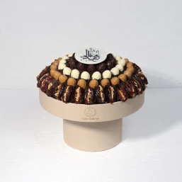 Luxury Stuffed Dates & Chocolate Gift Box