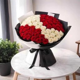 100 Luxury Red & White Rose Bouquet