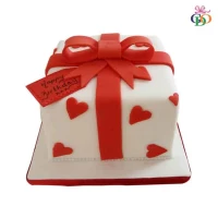 Romantic Gift Box Cake