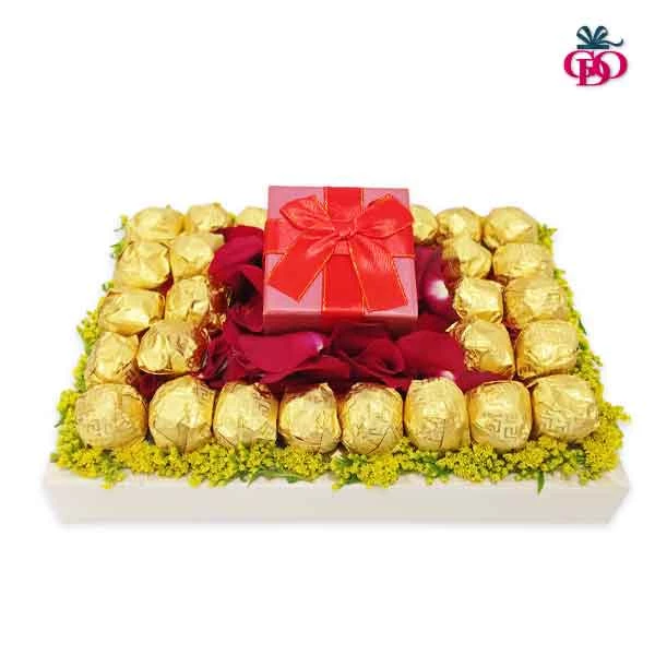 Chocolate Gift Box Arrangement: Cheap Chocolates in Dubai